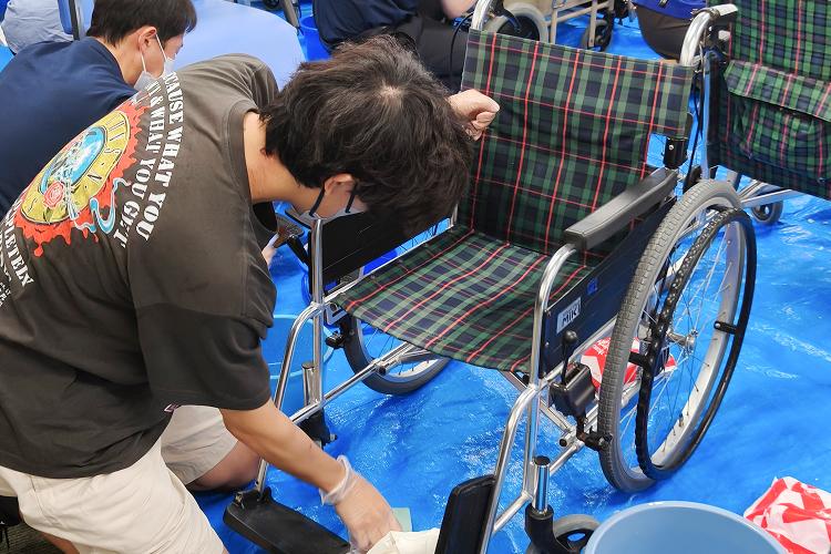 イメージ:車いす清掃